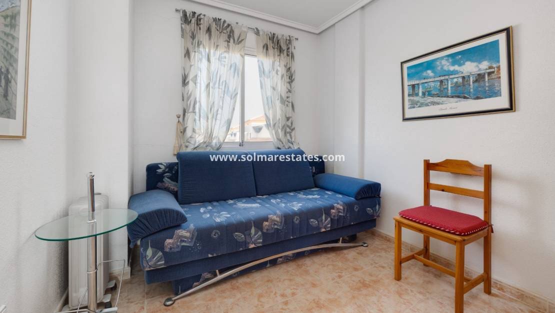 3 sypialnia Dom na sprzedaż w Playa Flamenca z basenem - 189 900 € (Ref: 9932288)