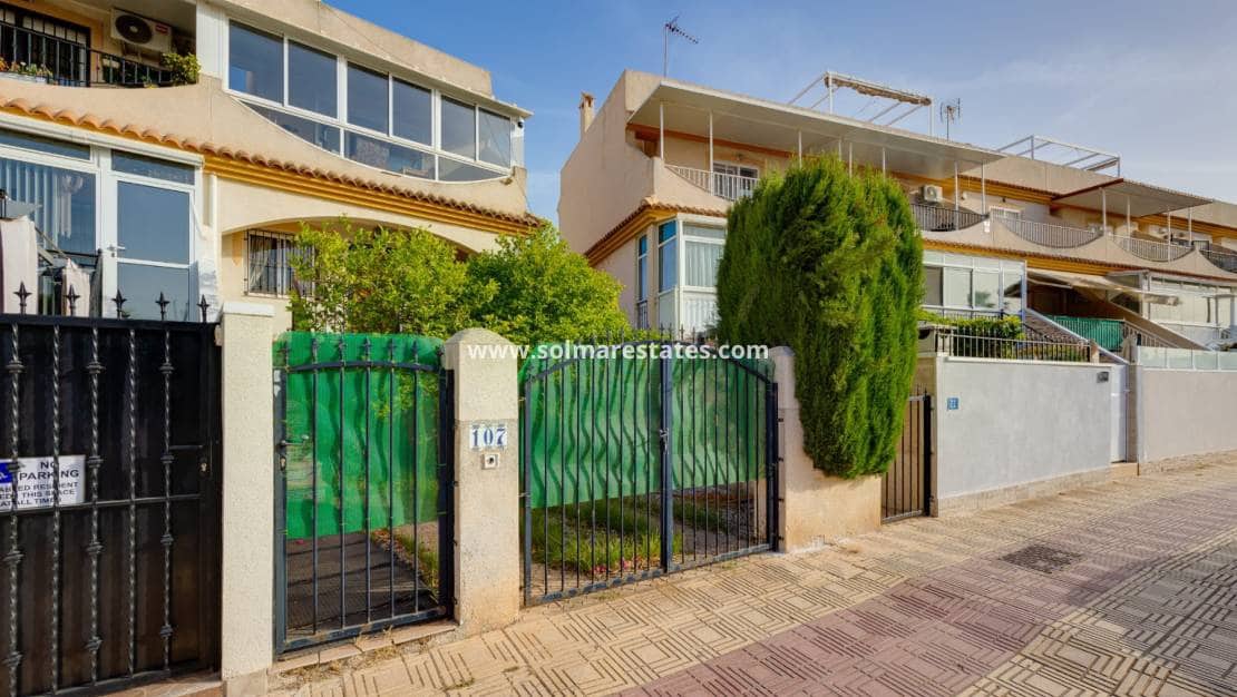 3 sypialnia Dom na sprzedaż w Playa Flamenca z basenem - 189 900 € (Ref: 9932288)
