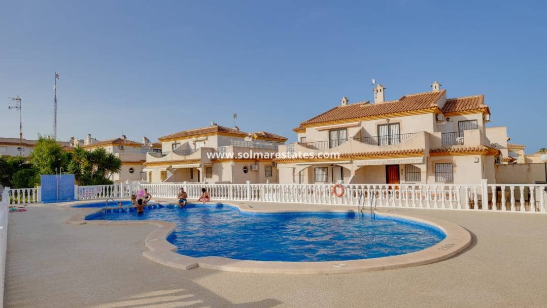 3 sypialnia Dom na sprzedaż w Playa Flamenca z basenem - 189 900 € (Ref: 9932288)
