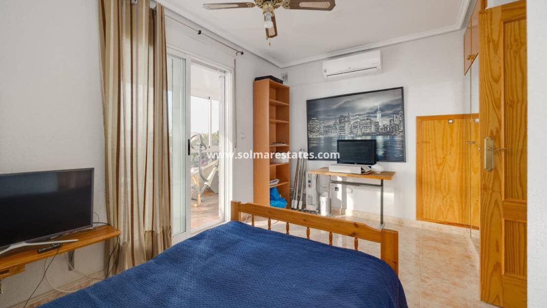 3 sypialnia Dom na sprzedaż w Playa Flamenca z basenem - 189 900 € (Ref: 9932288)