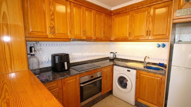 2 chambre Villa/Maison Semi-Mitoyenne à vendre à Villamartin, Orihuela avec piscine - 215 000 € (Ref: 9935407)