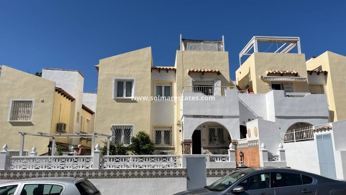 2 slaapkamer Appartement te koop in Villamartin met zwembad - € 164.995 (Ref: 9937212)