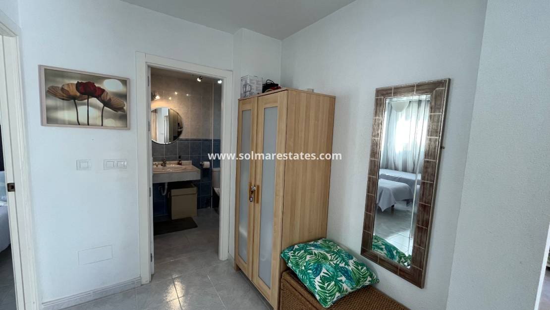 2 slaapkamer Appartement te koop in Villamartin met zwembad - € 164.995 (Ref: 9937212)