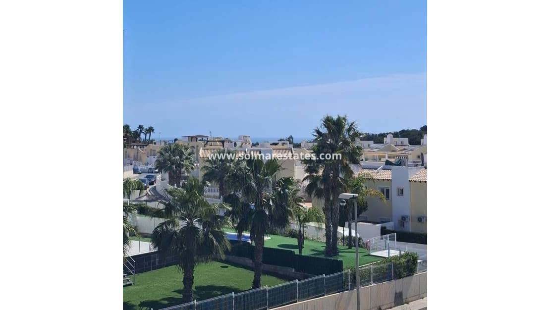 2 slaapkamer Appartement te koop in Villamartin met zwembad - € 164.995 (Ref: 9937212)