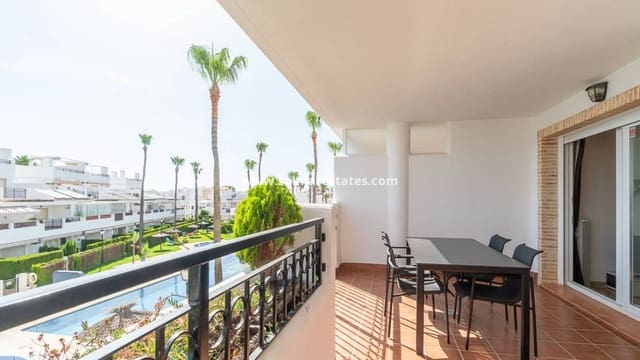 2 soveværelse Lejlighed til salg i Villamartin, Orihuela med swimmingpool - € 220.000 (Ref: 9938510)