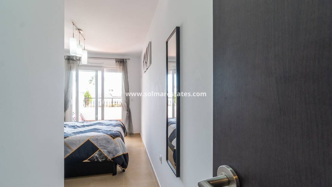 2 bedroom Apartment for sale in Villamartin with pool - € 220,000 (Ref: 9938510)