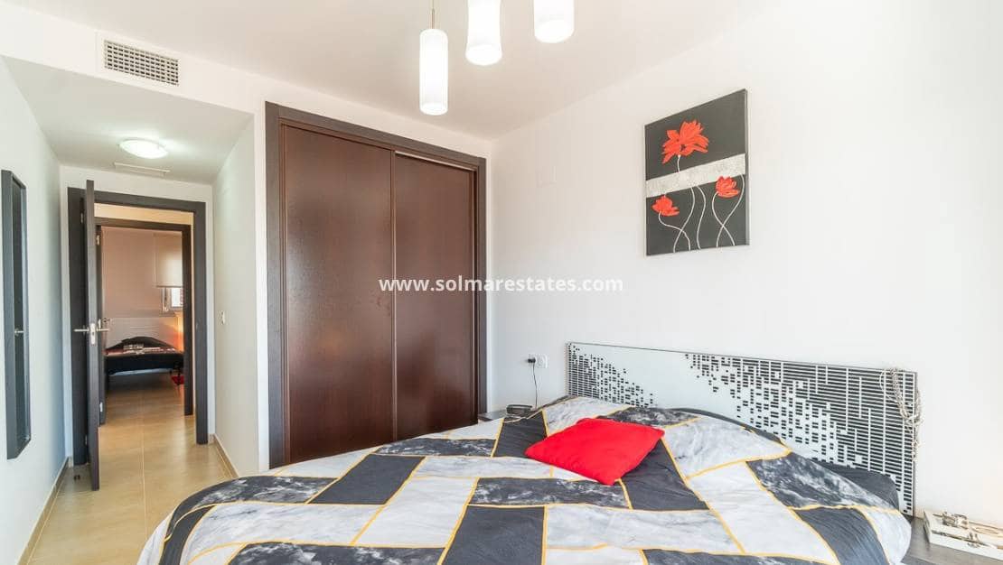 2 bedroom Apartment for sale in Villamartin with pool - € 220,000 (Ref: 9938510)