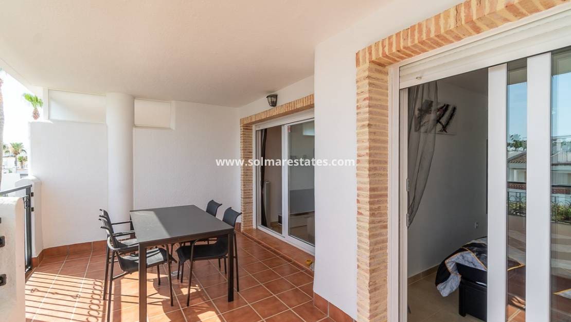 2 bedroom Apartment for sale in Villamartin with pool - € 220,000 (Ref: 9938510)