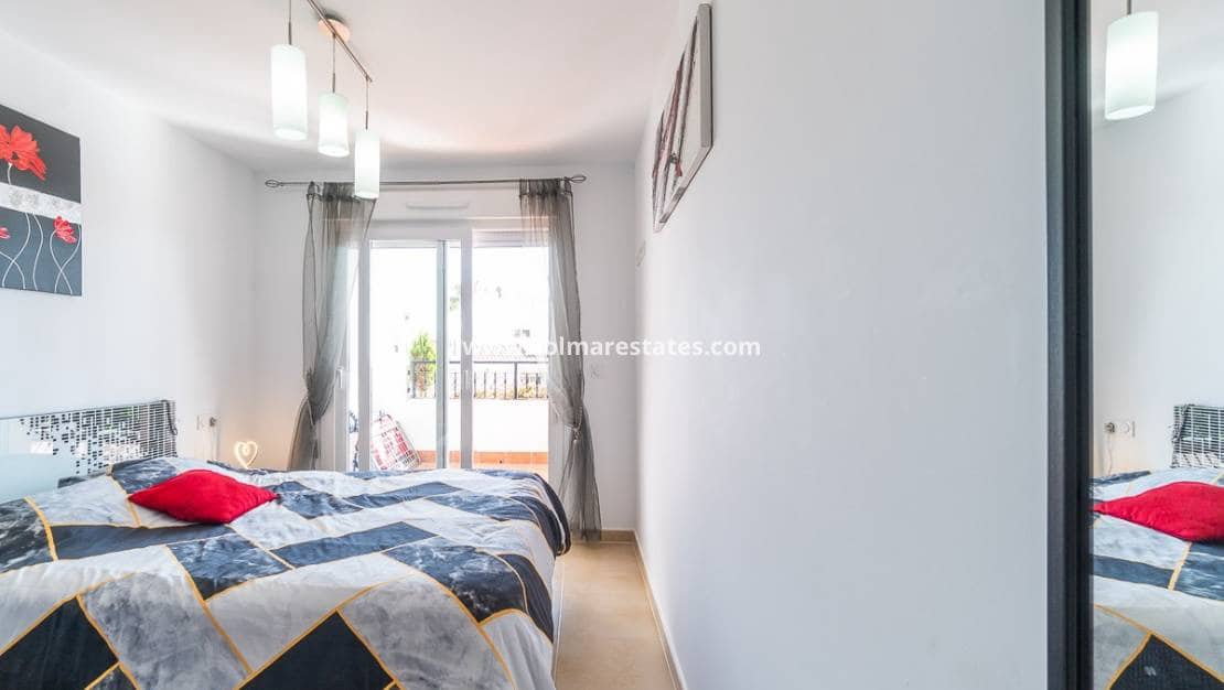 2 bedroom Apartment for sale in Villamartin with pool - € 220,000 (Ref: 9938510)
