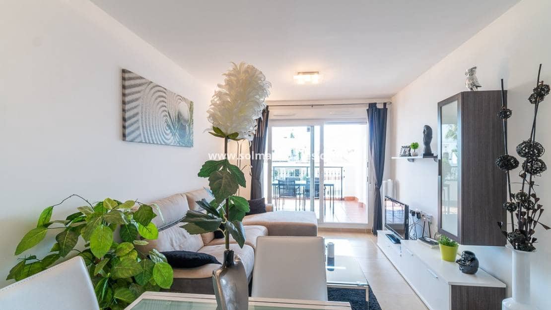 2 bedroom Apartment for sale in Villamartin with pool - € 220,000 (Ref: 9938510)