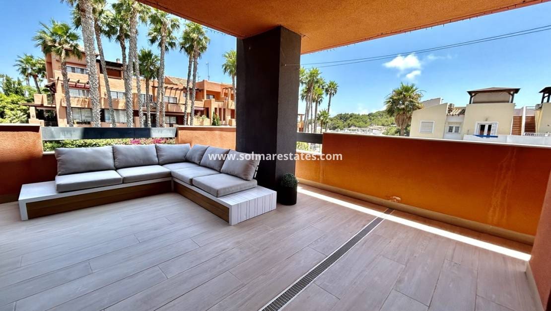 2 sypialnia Apartament na sprzedaż w Villamartin z basenem - 254 950 € (Ref: 9938511)