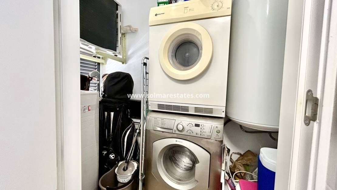 2 sypialnia Apartament na sprzedaż w Villamartin z basenem - 254 950 € (Ref: 9938511)
