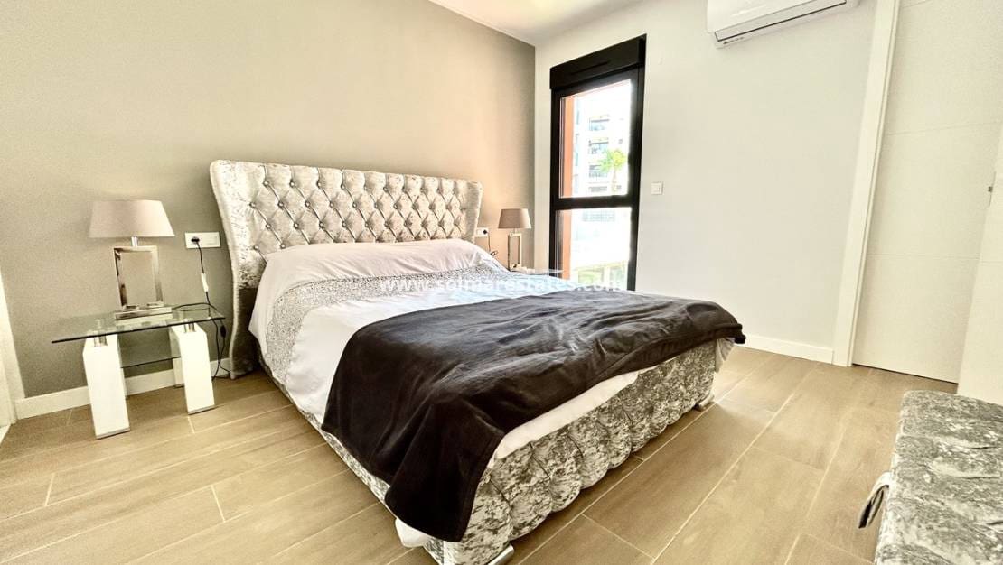 2 sypialnia Apartament na sprzedaż w Villamartin z basenem - 254 950 € (Ref: 9938511)