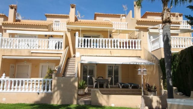 4 soveværelse Byhus til salg i Villamartin, Orihuela med swimmingpool - € 269.000 (Ref: 9938513)