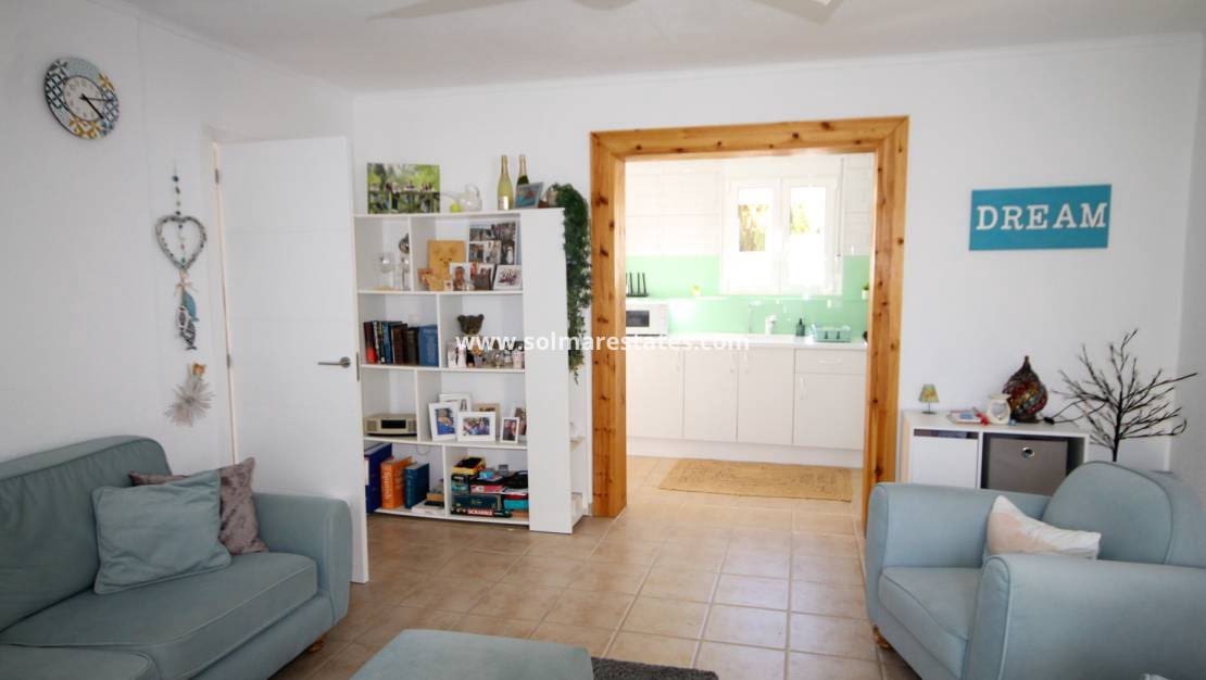 3 Zimmer Villa zu verkaufen in Villamartin mit Pool - 399.950 € (Ref: 9938514)