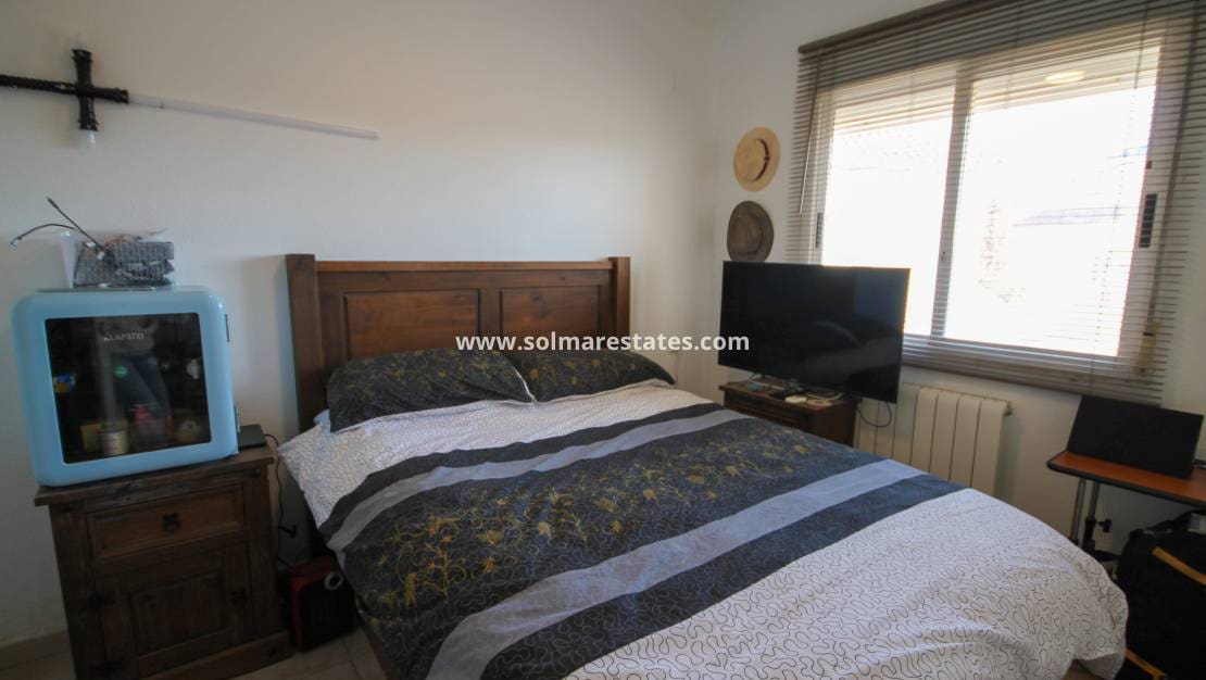 3 Zimmer Villa zu verkaufen in Villamartin mit Pool - 399.950 € (Ref: 9938514)