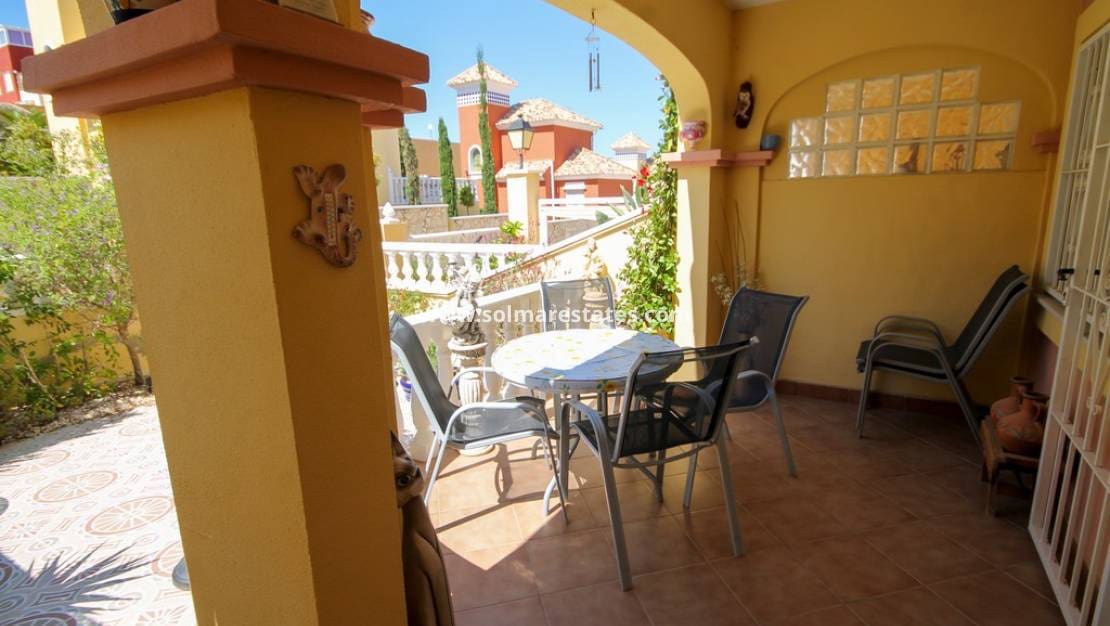 3 soveværelse Byhus til salg i Villamartin med swimmingpool - € 225.000 (Ref: 9938515)