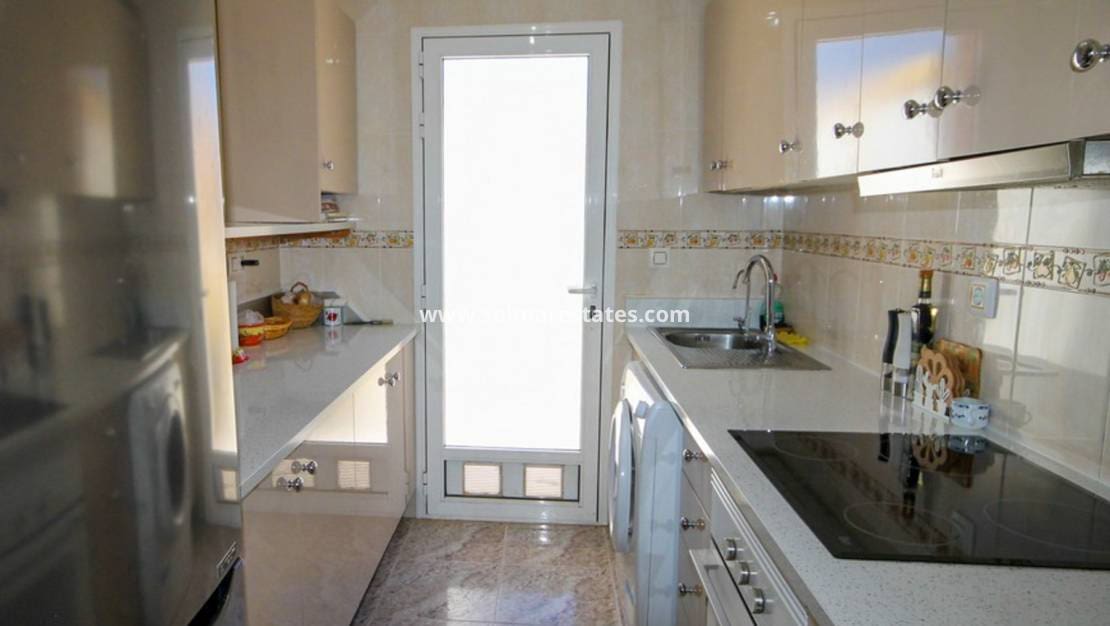 3 soveværelse Byhus til salg i Villamartin med swimmingpool - € 225.000 (Ref: 9938515)