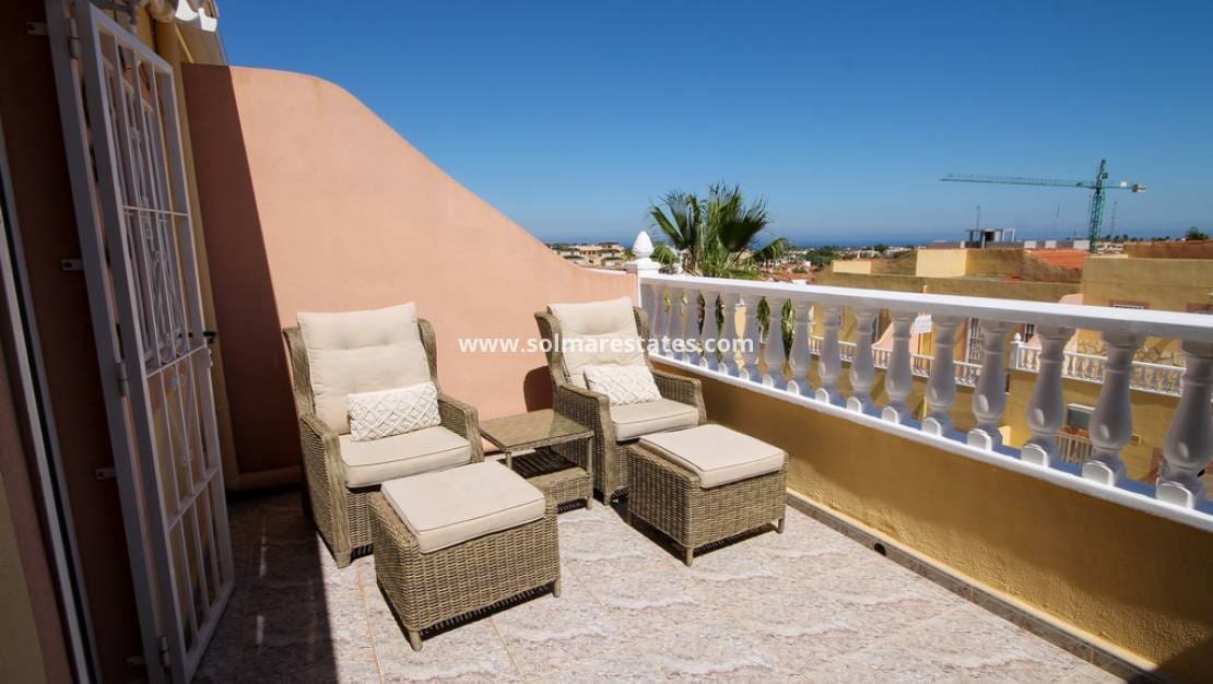 3 soveværelse Byhus til salg i Villamartin med swimmingpool - € 225.000 (Ref: 9938515)