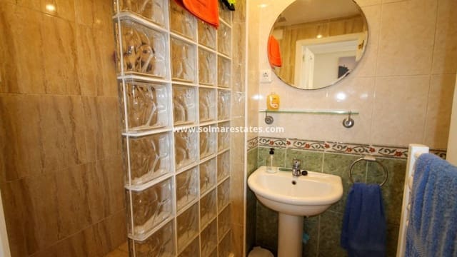 3 soveværelse Byhus til salg i Villamartin, Orihuela med swimmingpool - € 225.000 (Ref: 9938515)