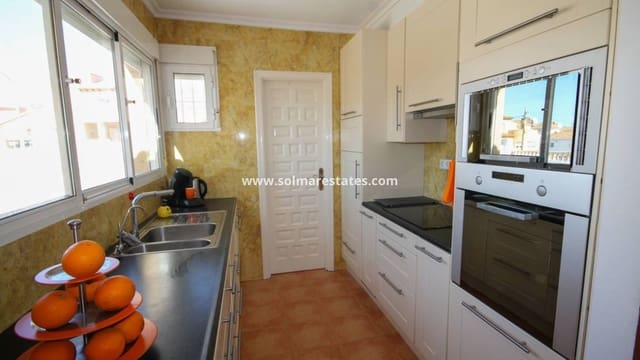 4 makuuhuone Huvila myytävänä paikassa Villamartin, Orihuela mukana uima-altaan - 490 000 € (Ref: 9938516)