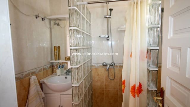 4 makuuhuone Huvila myytävänä paikassa Villamartin, Orihuela mukana uima-altaan - 490 000 € (Ref: 9938516)