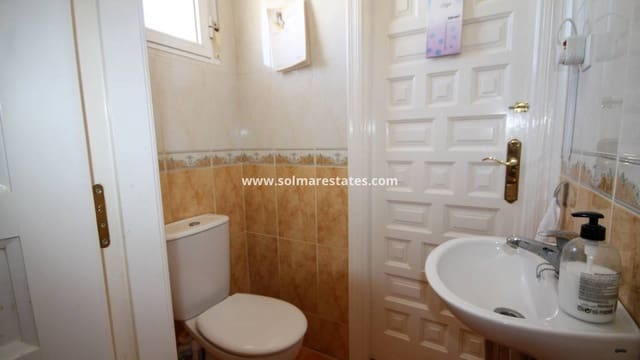 4 makuuhuone Huvila myytävänä paikassa Villamartin, Orihuela mukana uima-altaan - 490 000 € (Ref: 9938516)