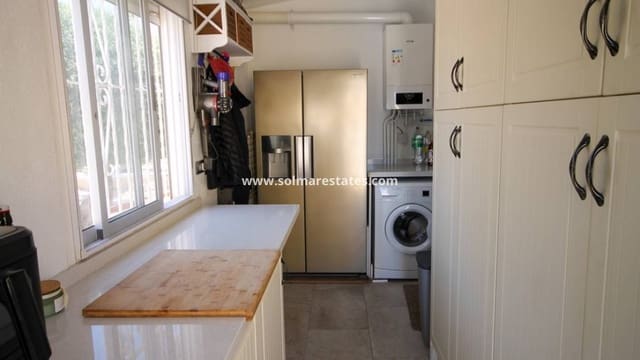 3 quarto Moradia Geminada para venda em Villamartin, Orihuela com piscina - 247 500 € (Ref: 9938517)