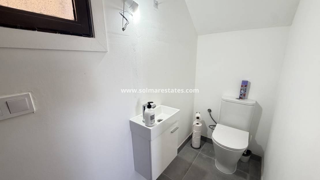 3 soverom Villa til salgs i Villamartin med svømmebasseng - € 229 000 (Ref: 9938990)