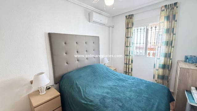 2 soveværelse Bungalow til salg i La Zenia, Orihuela med swimmingpool - € 225.000 (Ref: 9938991)