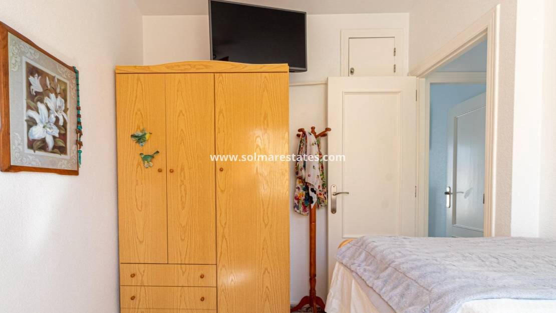 2 quarto Moradia Geminada para venda em Cabo Roig com piscina - 229 000 € (Ref: 9938994)