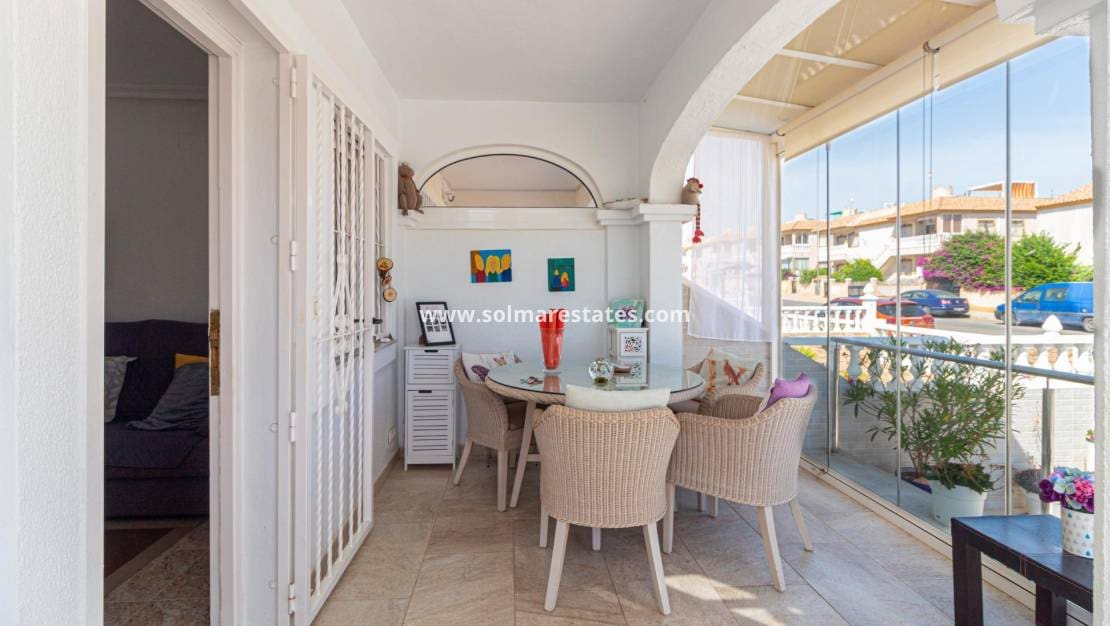 2 quarto Moradia Geminada para venda em Cabo Roig com piscina - 229 000 € (Ref: 9938994)