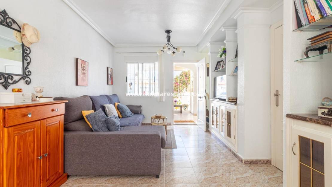 2 quarto Moradia Geminada para venda em Cabo Roig com piscina - 229 000 € (Ref: 9938994)