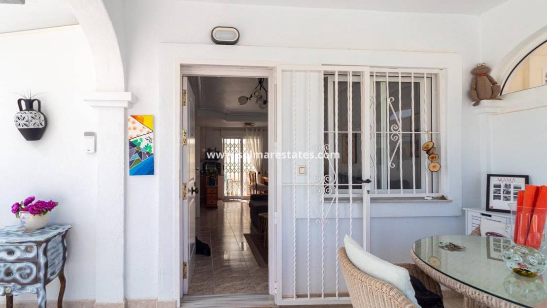 2 quarto Moradia Geminada para venda em Cabo Roig com piscina - 229 000 € (Ref: 9938994)