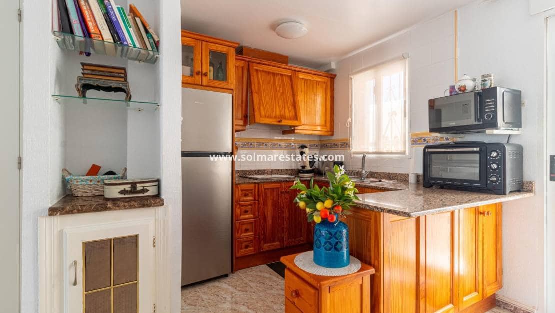 2 quarto Moradia Geminada para venda em Cabo Roig com piscina - 229 000 € (Ref: 9938994)