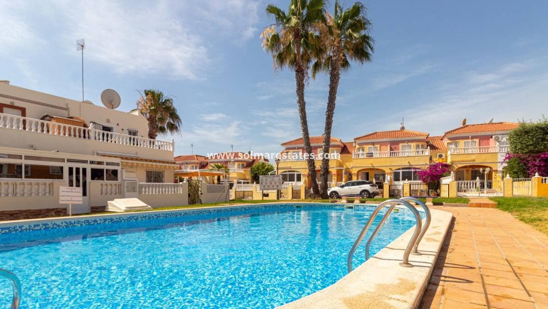 2 quarto Moradia Geminada para venda em Cabo Roig com piscina - 229 000 € (Ref: 9938994)