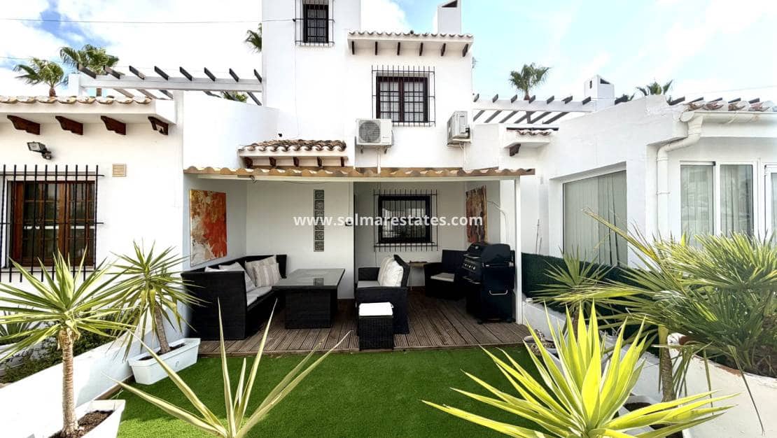 2 quarto Casa em Banda para venda em Villamartin com piscina - 280 000 € (Ref: 9939175)