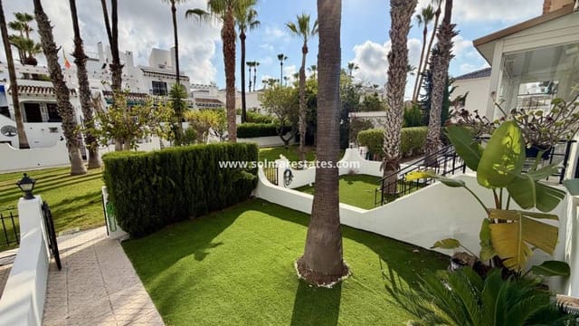 2 soveværelse Byhus til salg i Villamartin, Orihuela med swimmingpool - € 280.000 (Ref: 9939175)