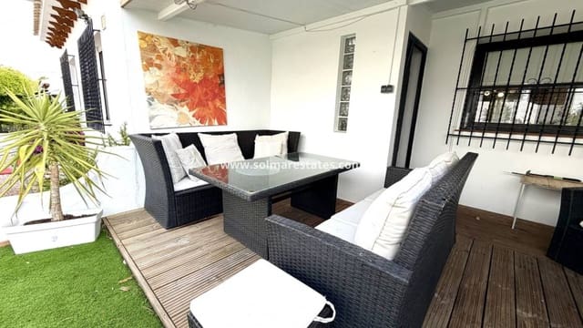 2 soveværelse Byhus til salg i Villamartin, Orihuela med swimmingpool - € 280.000 (Ref: 9939175)