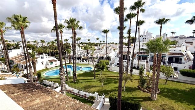 2 soveværelse Byhus til salg i Villamartin, Orihuela med swimmingpool - € 280.000 (Ref: 9939175)