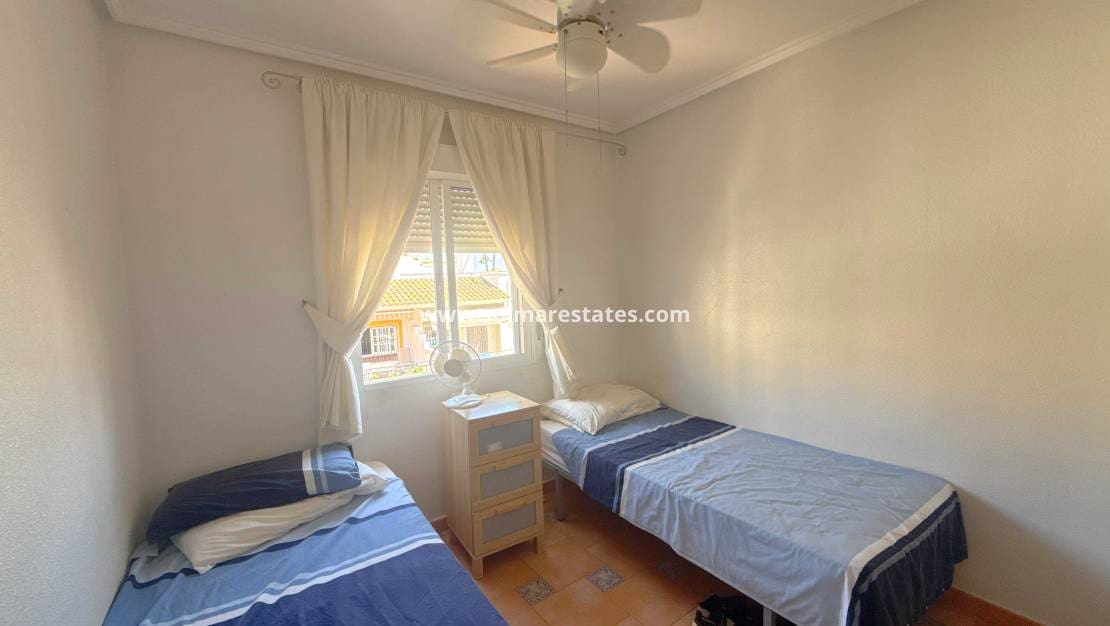 2 soverom Leilighet til salgs i Playa Flamenca med svømmebasseng - € 199 950 (Ref: 9944334)
