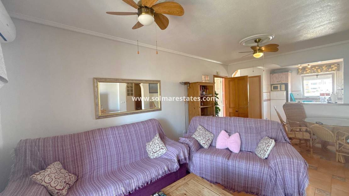 2 soverom Leilighet til salgs i Playa Flamenca med svømmebasseng - € 199 950 (Ref: 9944334)