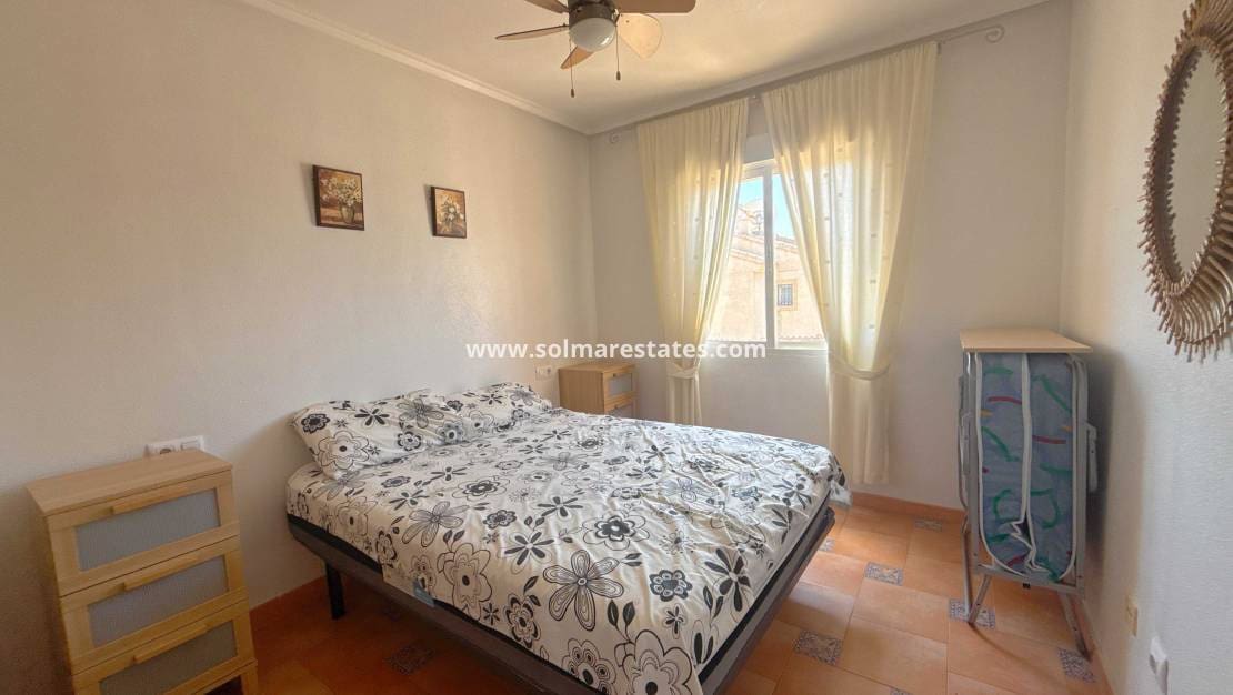 2 soverom Leilighet til salgs i Playa Flamenca med svømmebasseng - € 199 950 (Ref: 9944334)