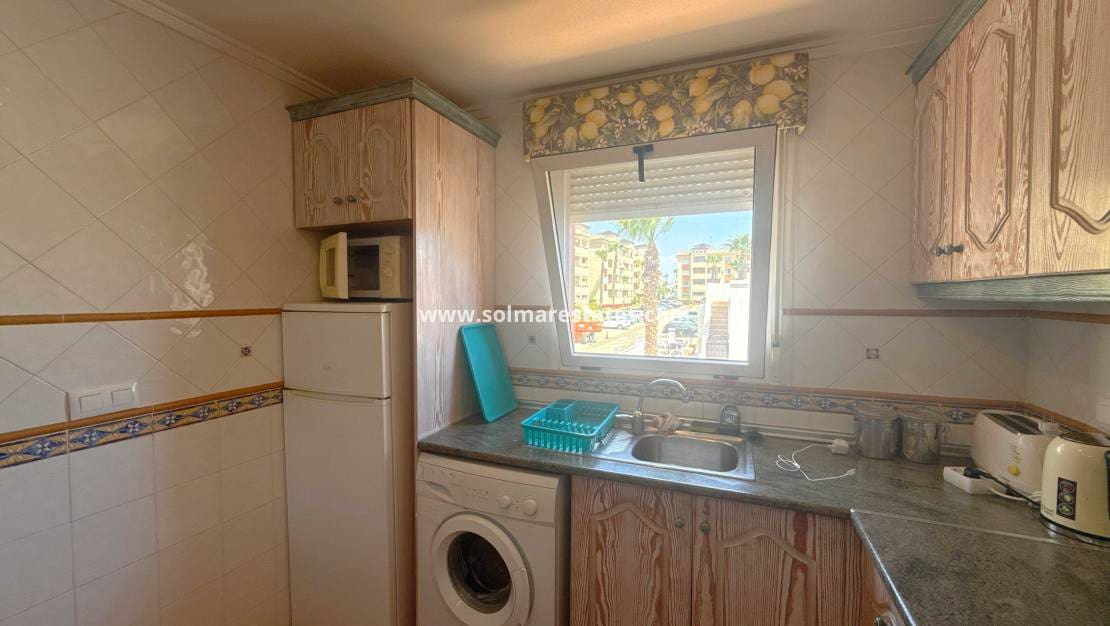 2 soverom Leilighet til salgs i Playa Flamenca med svømmebasseng - € 199 950 (Ref: 9944334)
