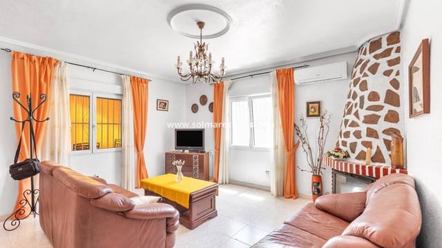 4 soverom Villa til salgs i Doña Pepa, Rojales med svømmebasseng - € 495 000 (Ref: 9944667)