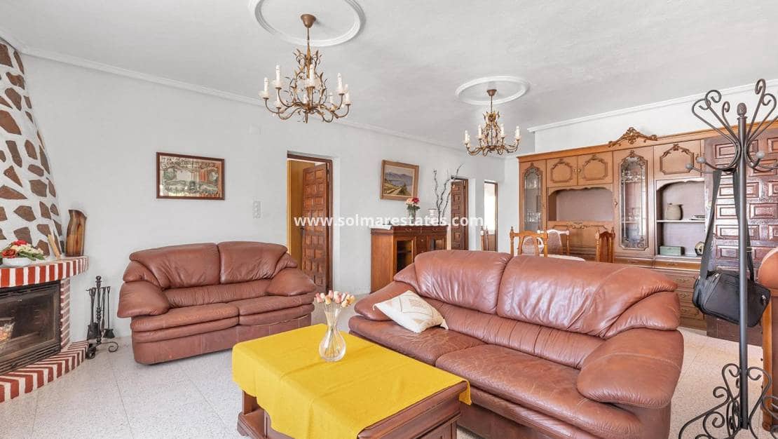 4 Zimmer Villa zu verkaufen in Dona Pepa mit Pool - 495.000 € (Ref: 9944667)