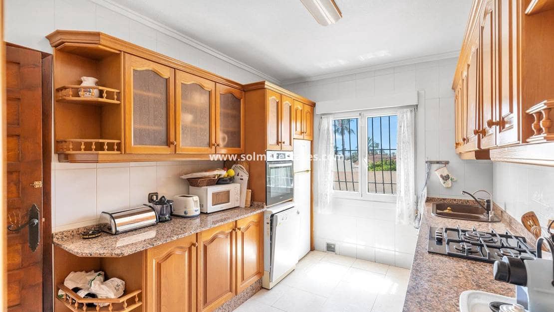 4 Zimmer Villa zu verkaufen in Dona Pepa mit Pool - 495.000 € (Ref: 9944667)