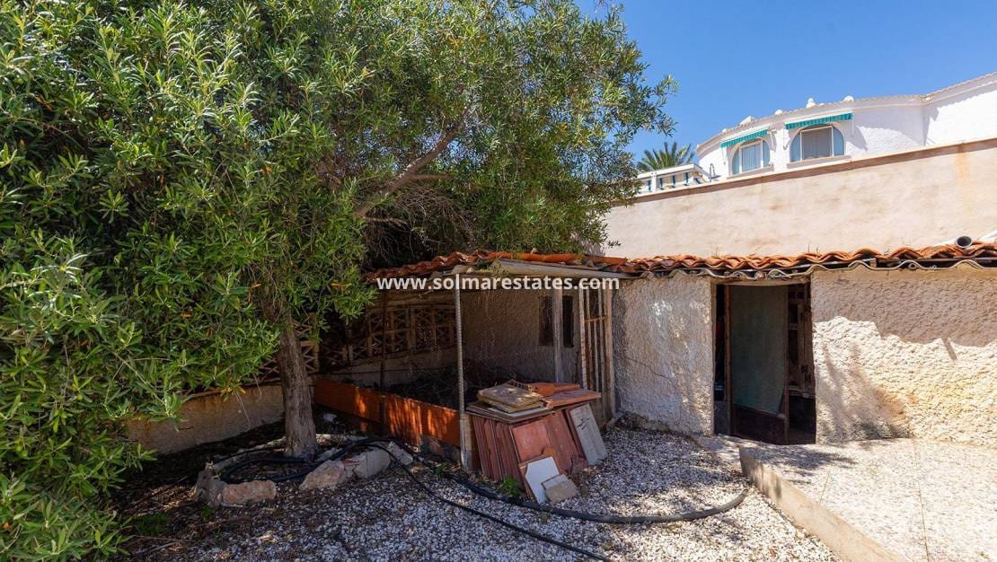 4 Zimmer Villa zu verkaufen in Dona Pepa mit Pool - 495.000 € (Ref: 9944667)