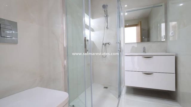 2 bedroom Apartment for sale in Cabo Roig, Orihuela - € 239,000 (Ref: 9944840)