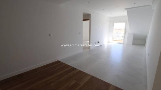 2 bedroom Apartment for sale in Cabo Roig, Orihuela - € 239,000 (Ref: 9944840)